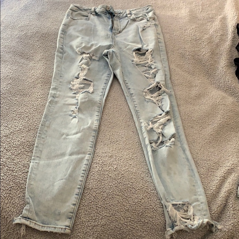 American eagle destroyed jeans